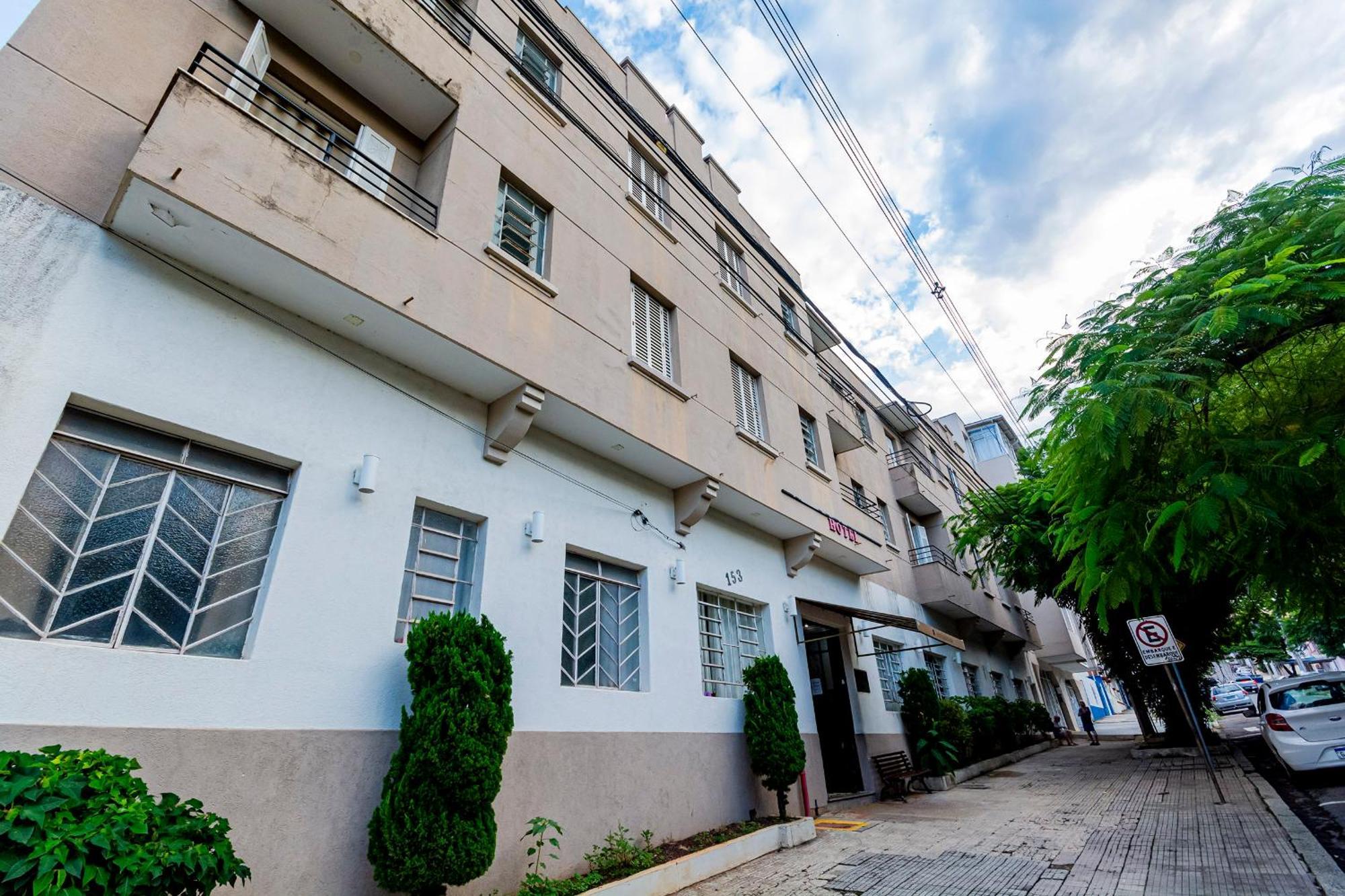 Hotel Excelsior Poços de Caldas Buitenkant foto